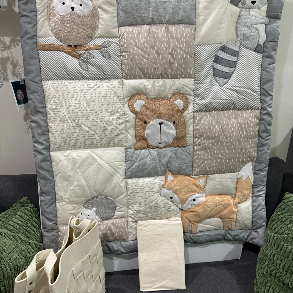 Plush Woodland Animals Baby bedding - Beige & Gray
